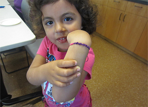 Margaret Jones Campos (Tulalip) - Friendship Bracelet Class - Jun 2013