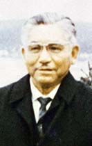 Edward Hagan Sam worked with linquist Thom Hess.